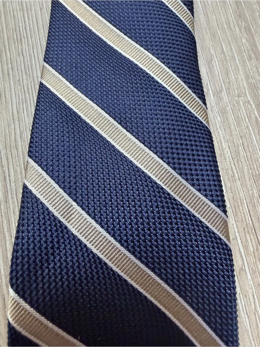 Tommy Hilfiger Silk Striped Printed Tie business formal dressy wedding GWU